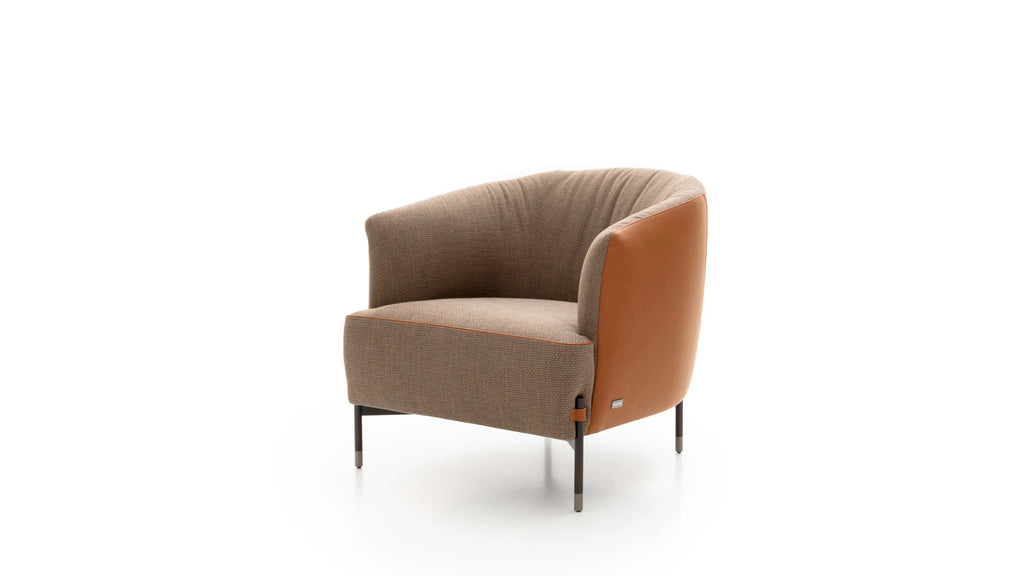 Diga Armchair by Nicoline