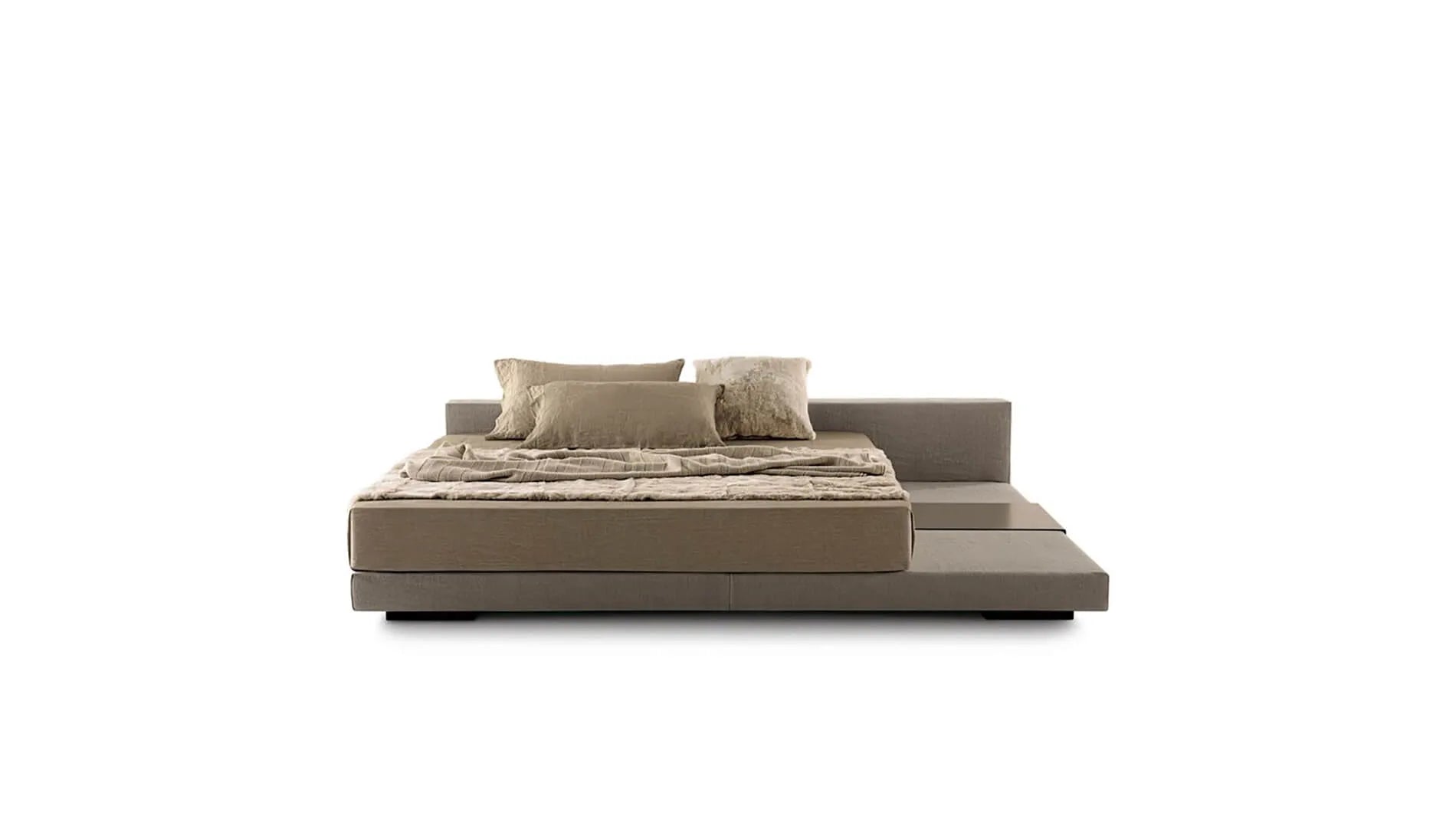 You and Me Isola & Angolare Bed by Ivano Redaelli