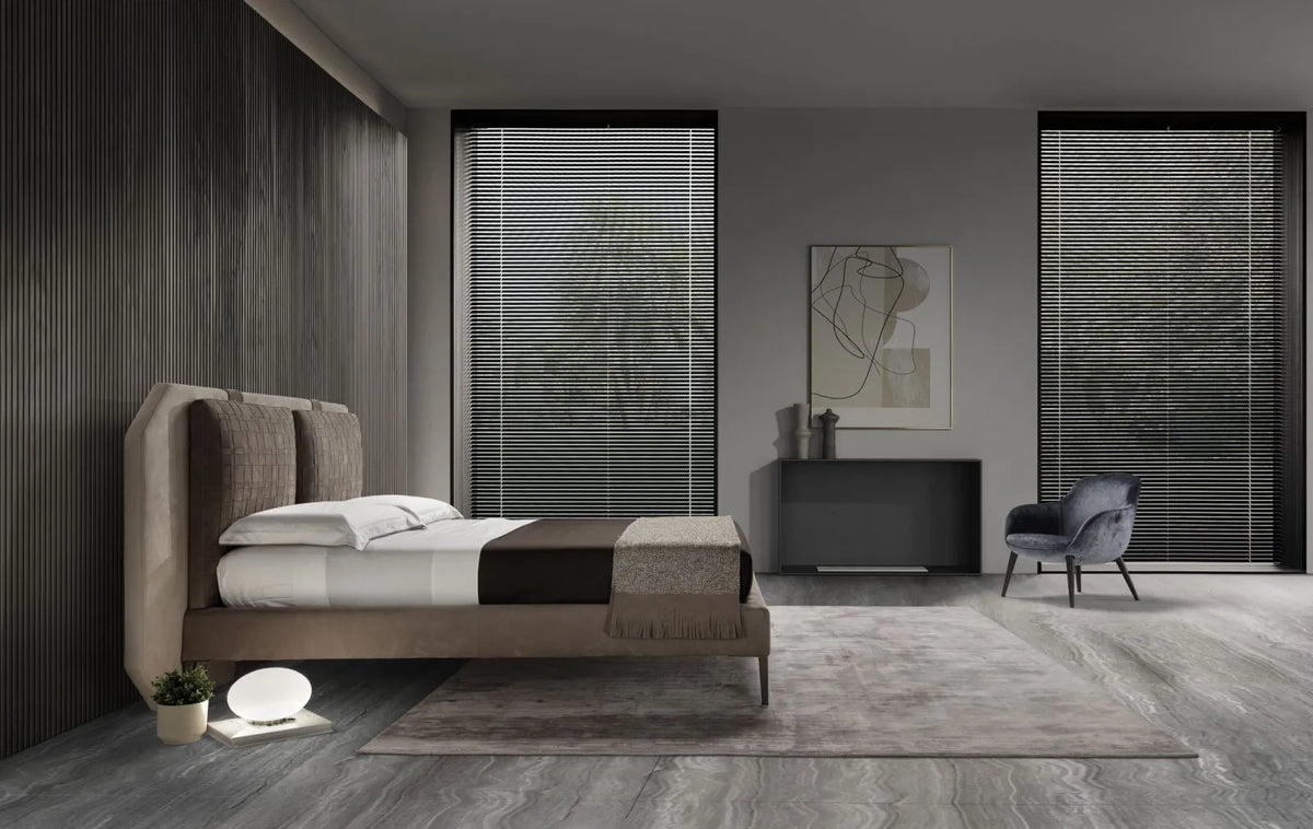 Karl King Bed by Conte Casa