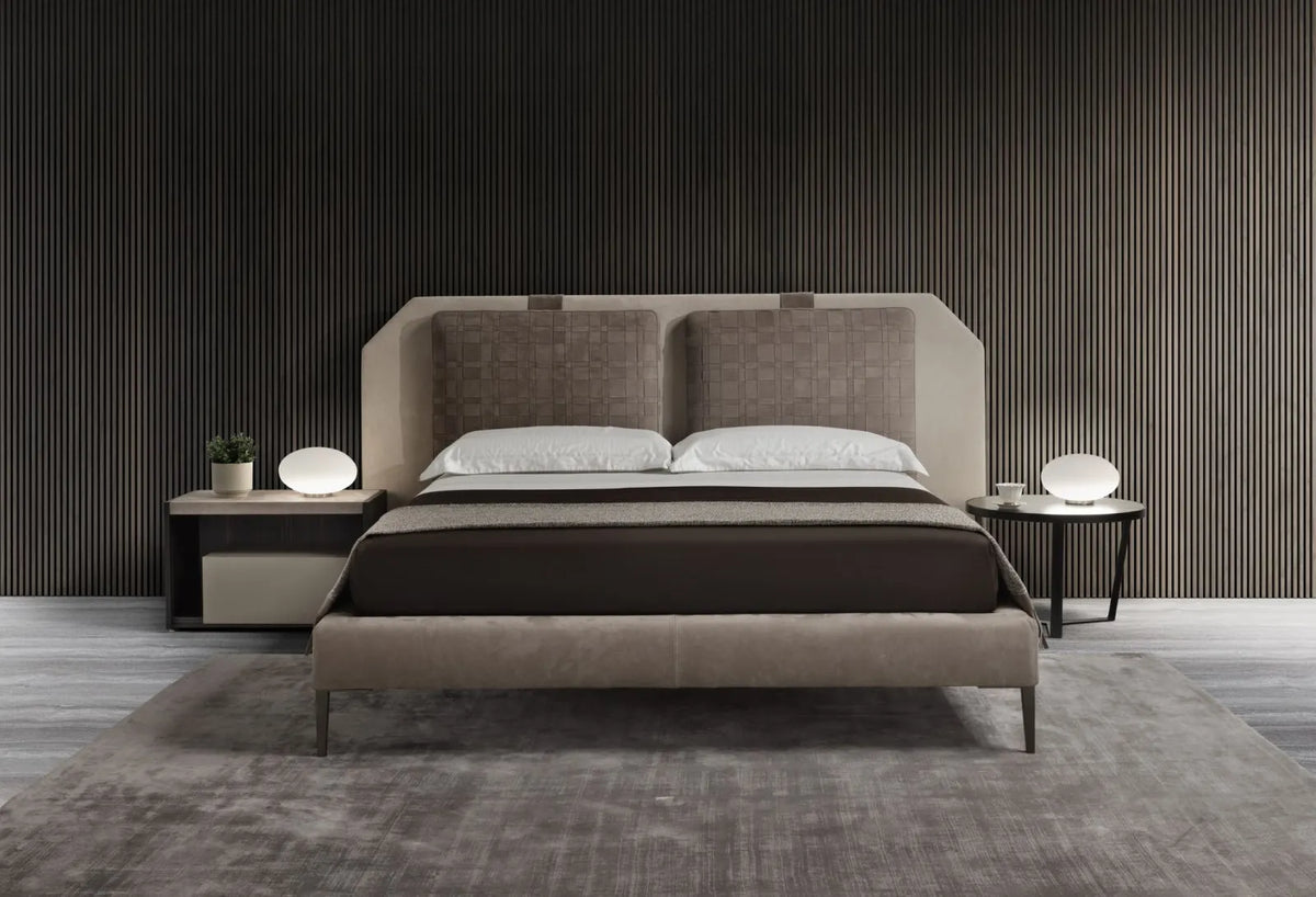 Karl King Bed by Conte Casa