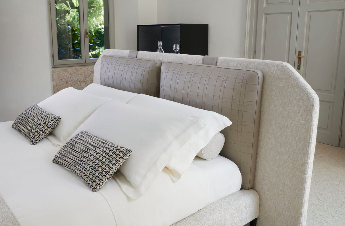 Karl Bed by Conte Casa