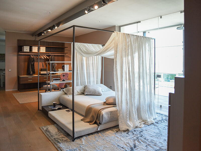 You and Me Canopy Bed by Ivano Redaelli