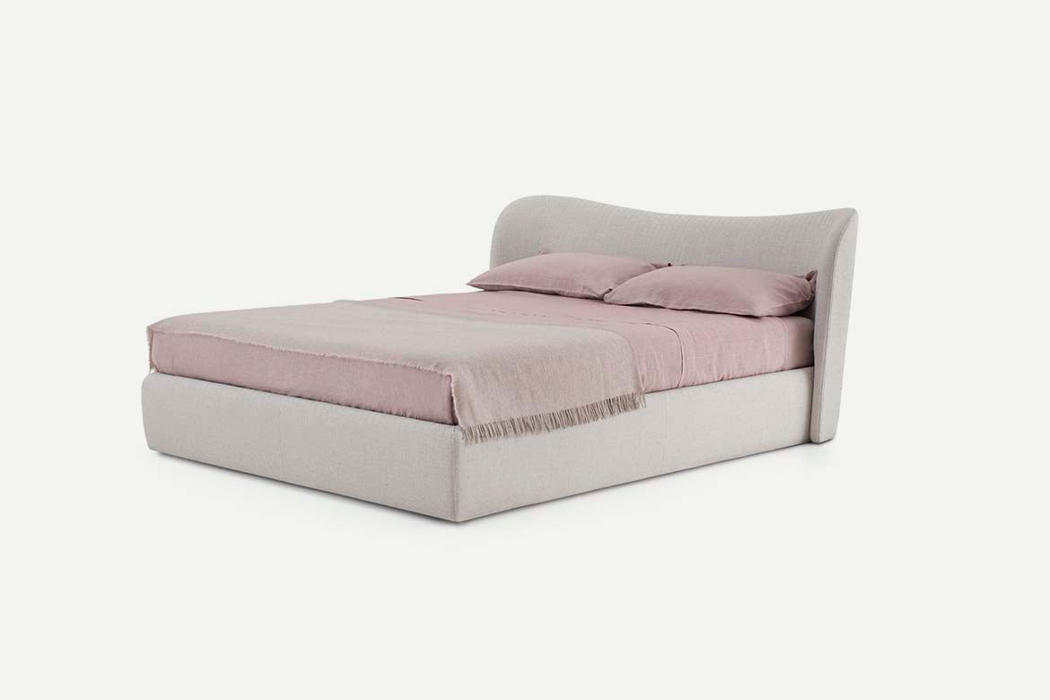 Embrace Bed by Pianca