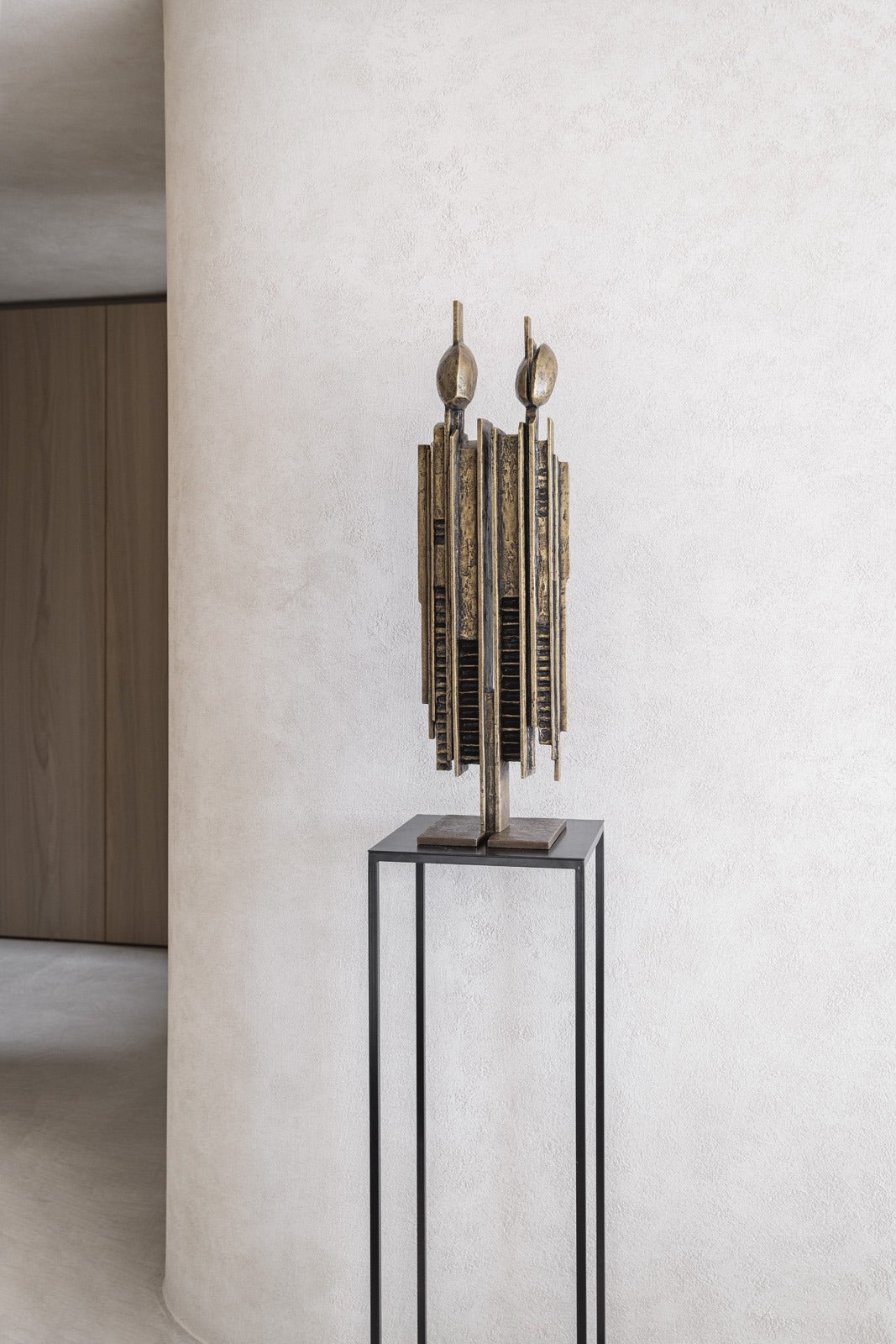 Luxta Bronze Sculpture TH by Gardeco