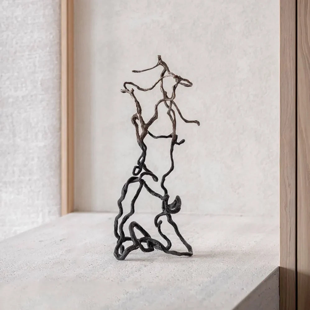 To Return Sculpture by Gardeco