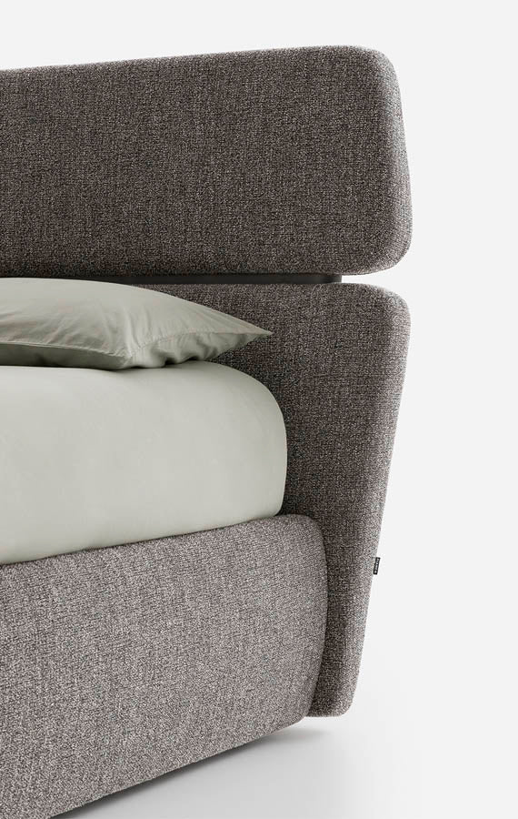 Rialto King-Sized Bed by Pianca