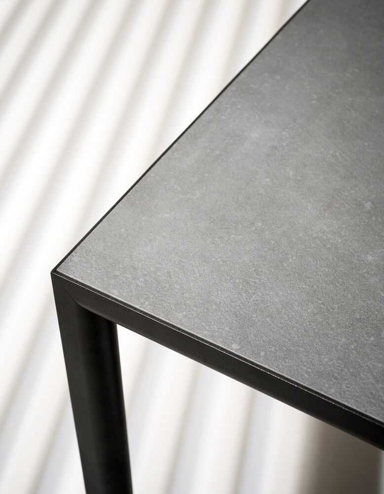Plein Air Table by RODA