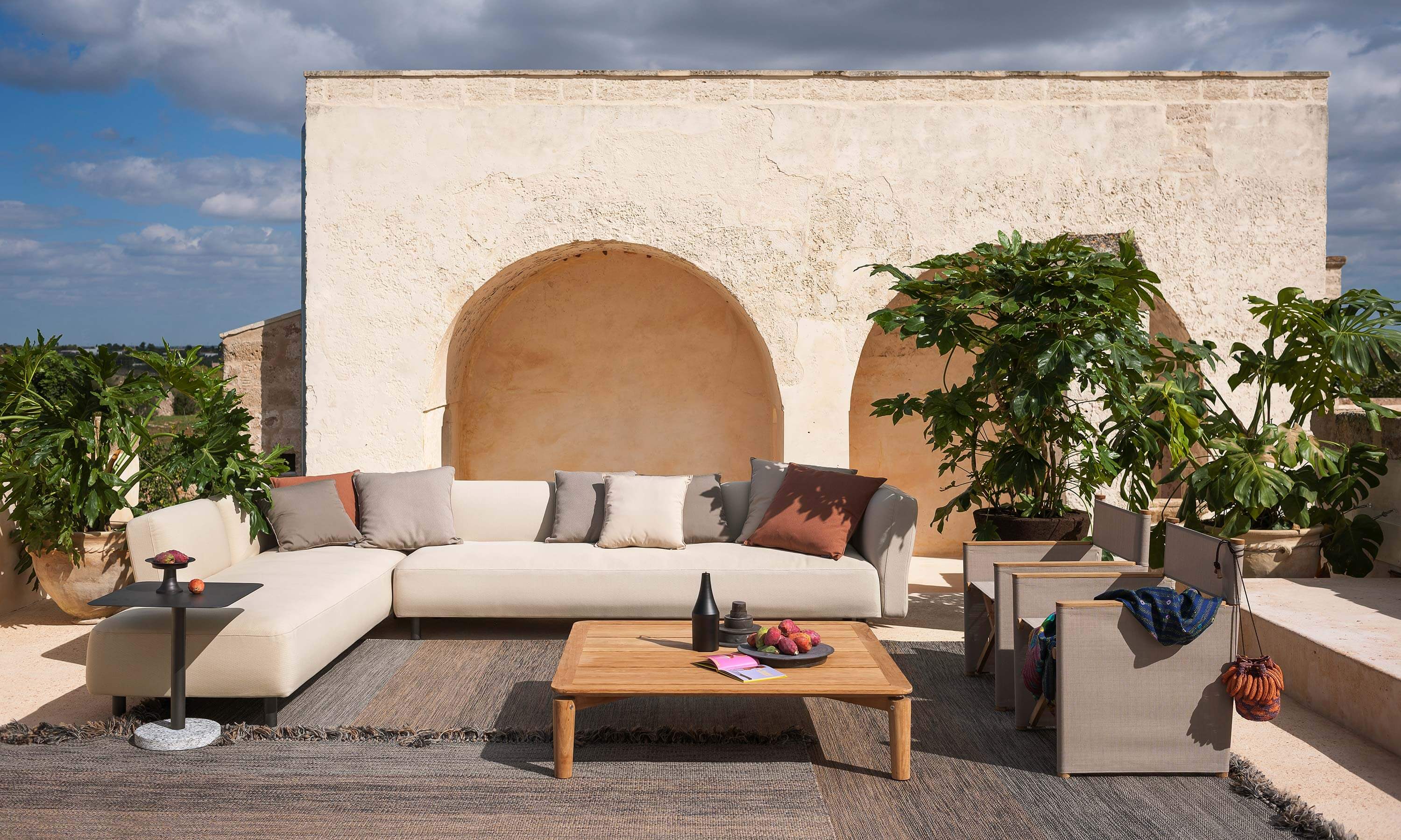 Mamba by RODA – Luxury Modular Outdoor Sofa