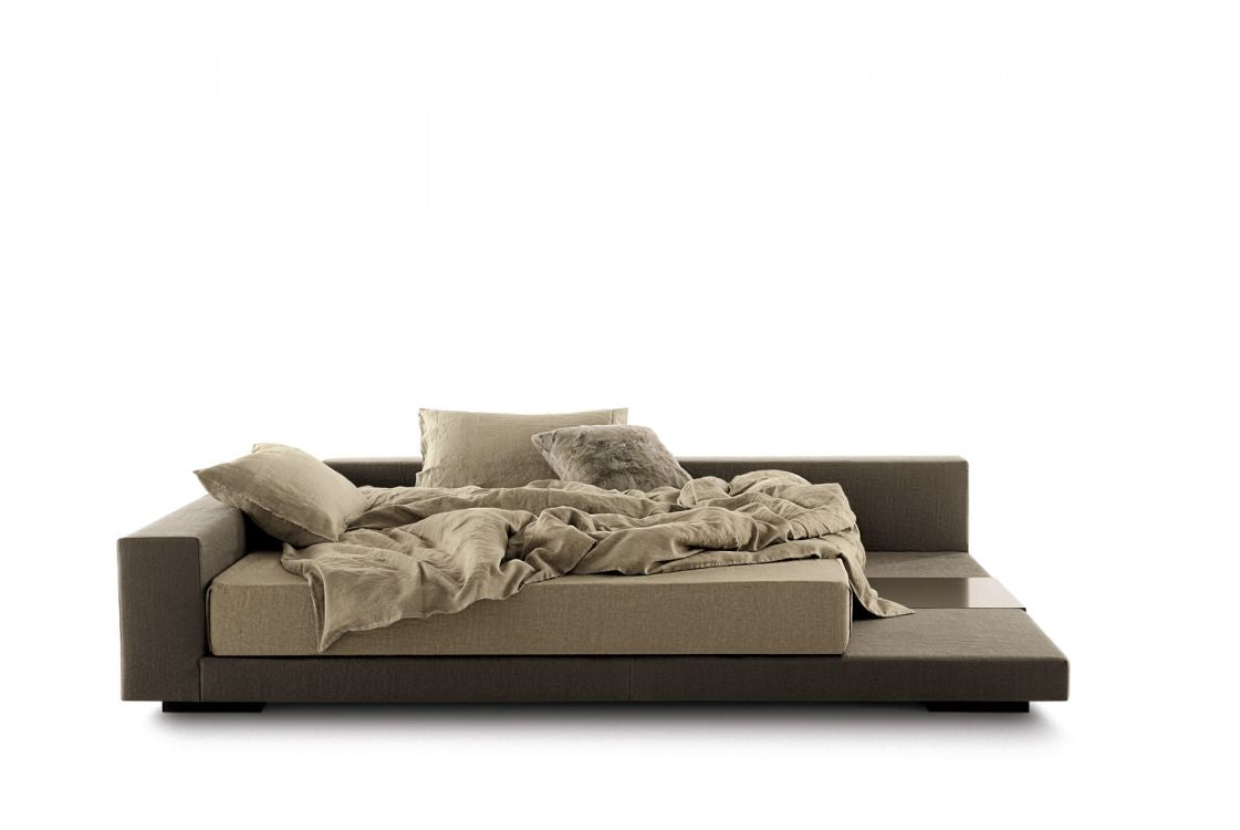 You and Me Isola & Angolare Bed by Ivano Redaelli