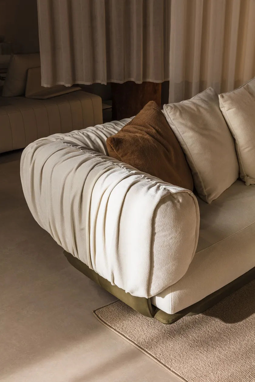Break Sofa by Nicoline