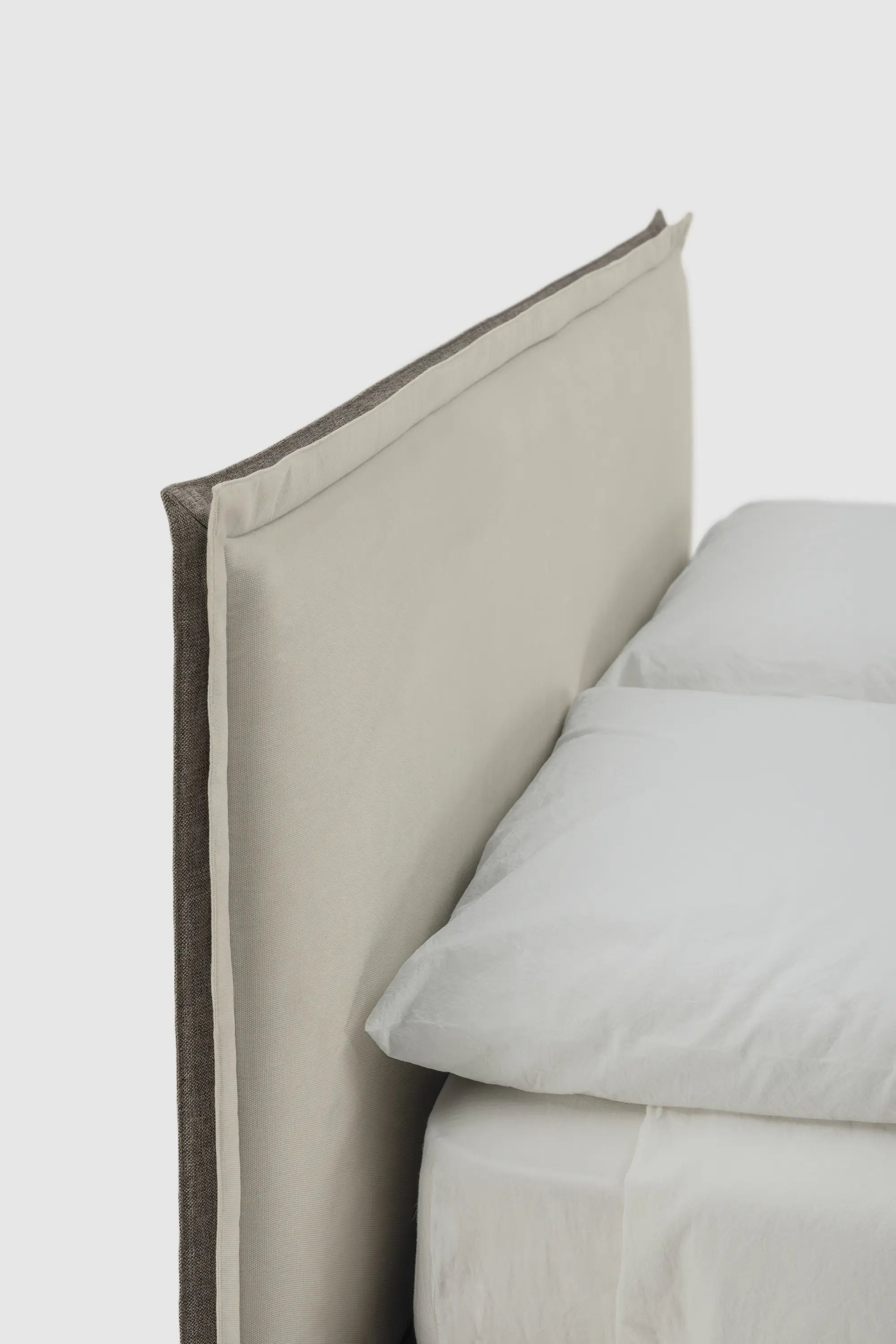 Gaya Wave Bed by Bolzan