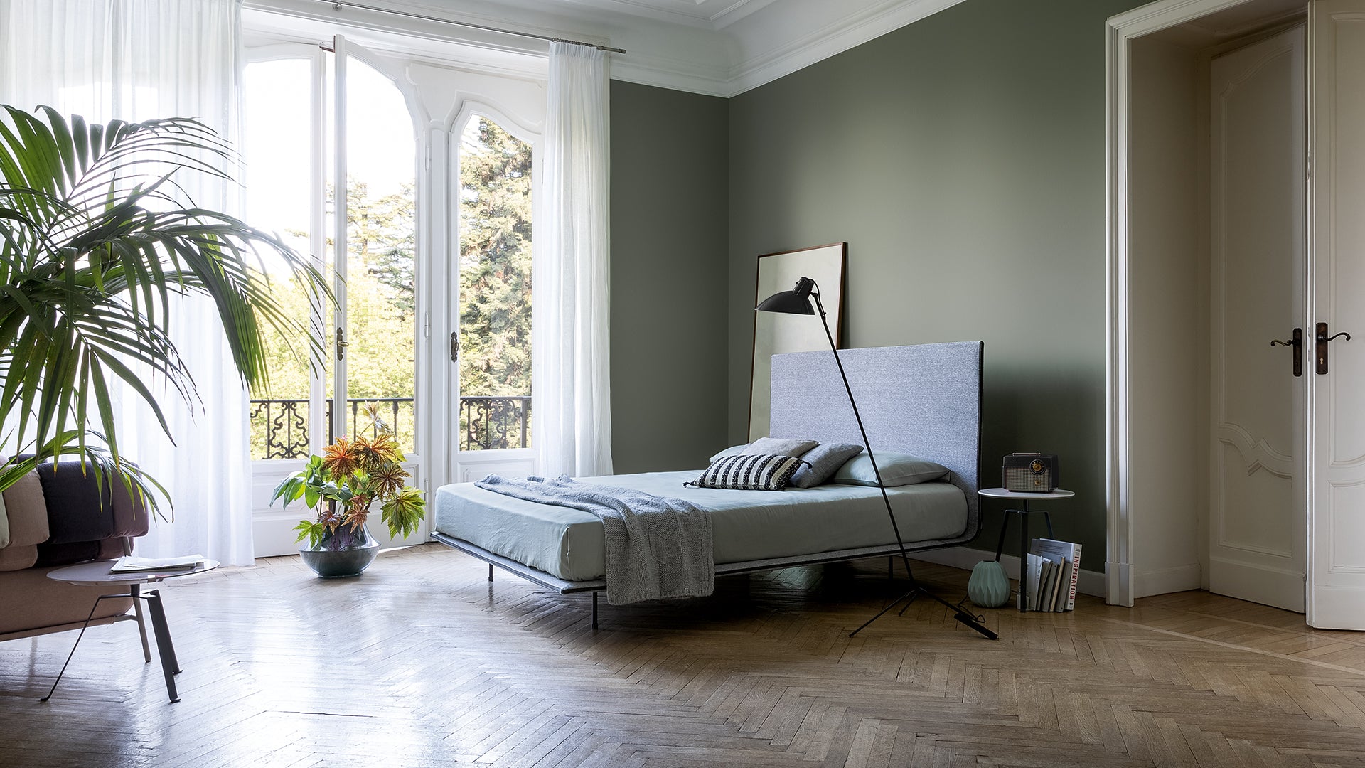 Thin Bed by Bonaldo