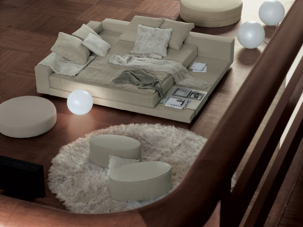 You and Me Isola & Angolare Bed by Ivano Redaelli